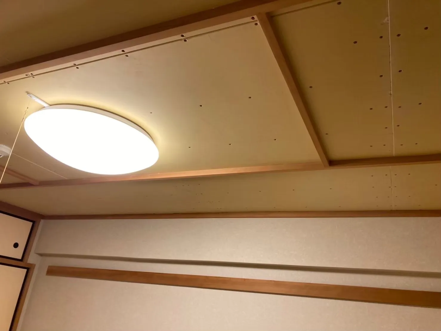 【要注意】カビ臭い家の原因とは？見えないカビを根本解決する方法を専門業者が解説